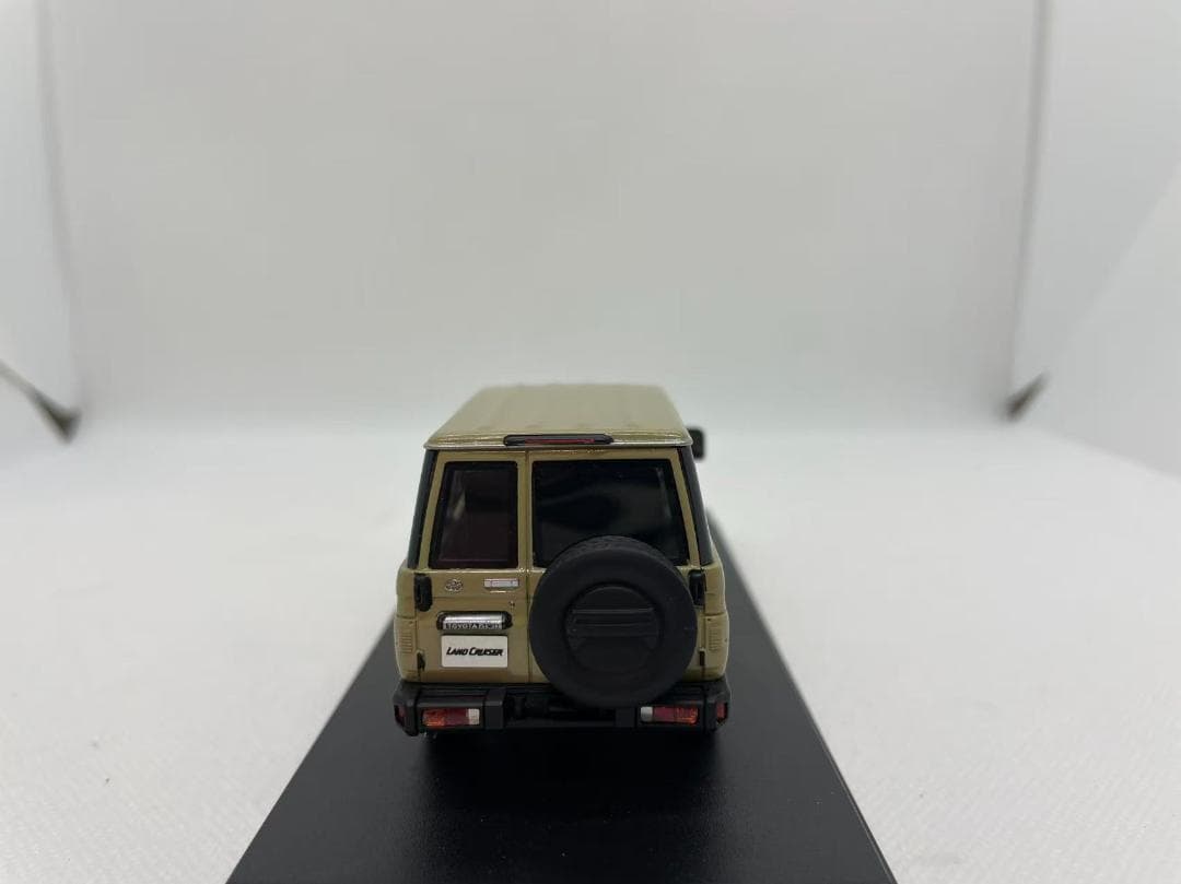 402-646 Hi-Story 1/43 トヨタ ランドクルーザー 70 AX