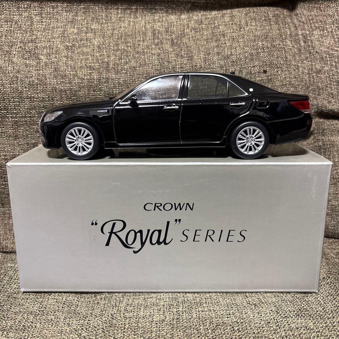 1/30 トヨタ クラウン ロイヤルサルーン カラーサンプル 非売品