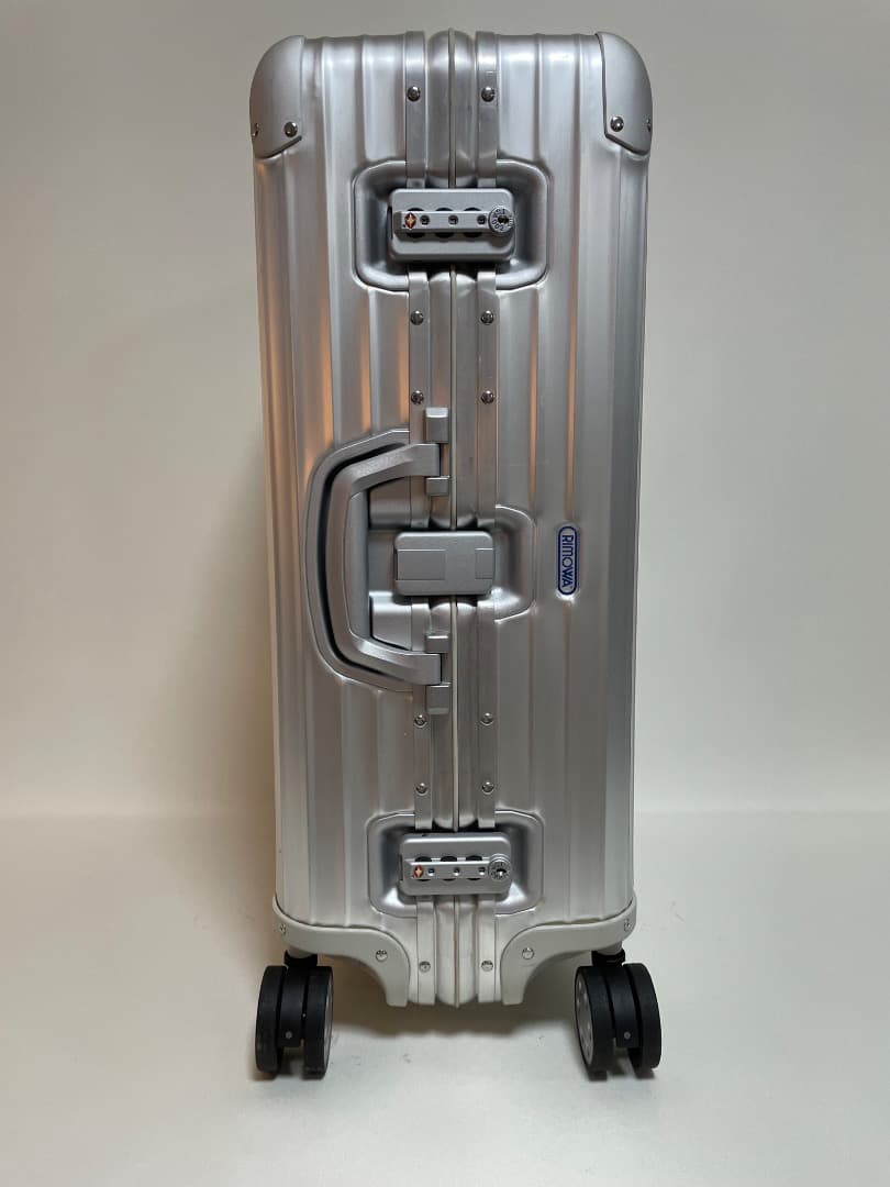 REMOWA リモア ４輪 キャリー ケース スーツケース シルバー