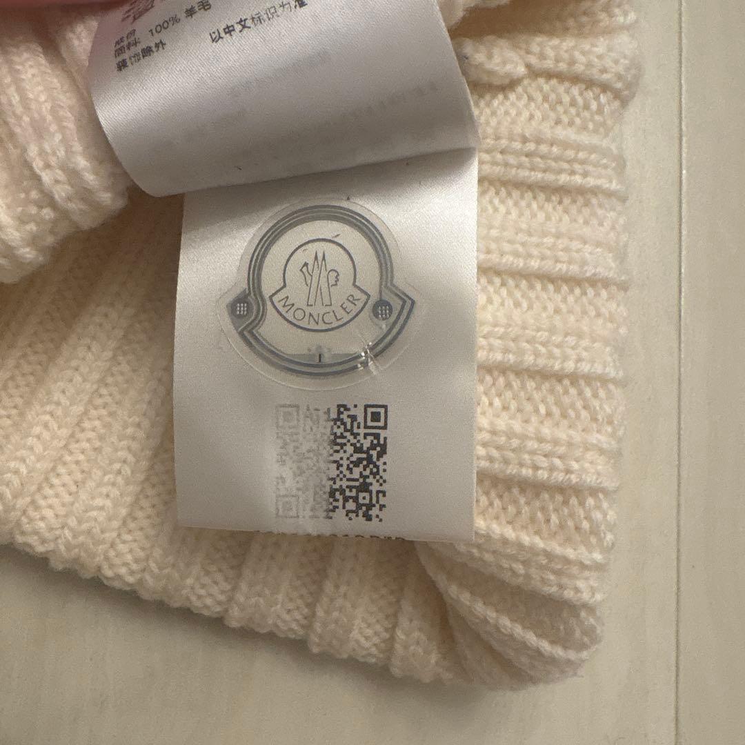 MONCLER ホワイト ニット帽　ビーニー