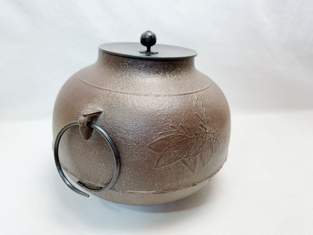 ほぼ未使用 茶道具 釜師 人間国宝 高橋敬典造 桐地紋 真形釜 釜印 栞 共箱