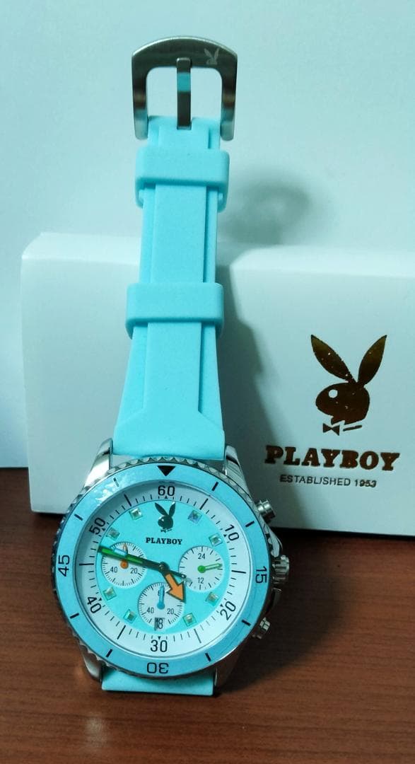 新品PLAYBOY スカイブルー クロノグラフ 時計箱付き