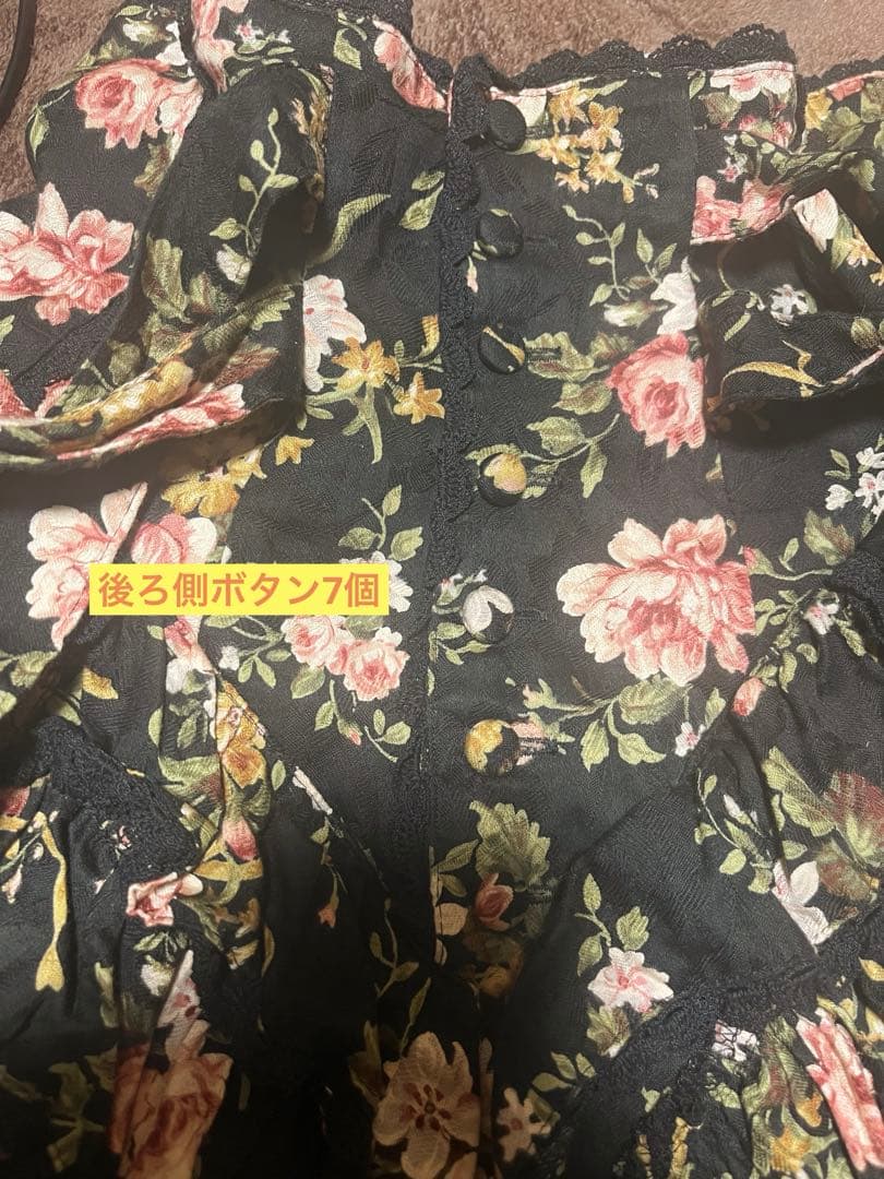 メタモルフォーゼ★アンティークローズ柄のスカート