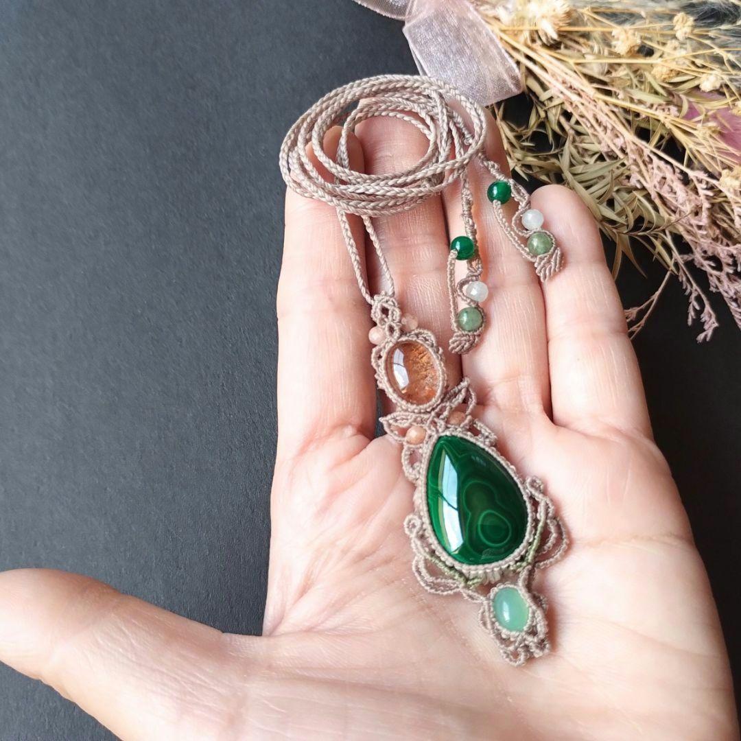 【ちーさん】マラカイト＆ガーデンクォーツのマクラメ編みネックレス他　天然石