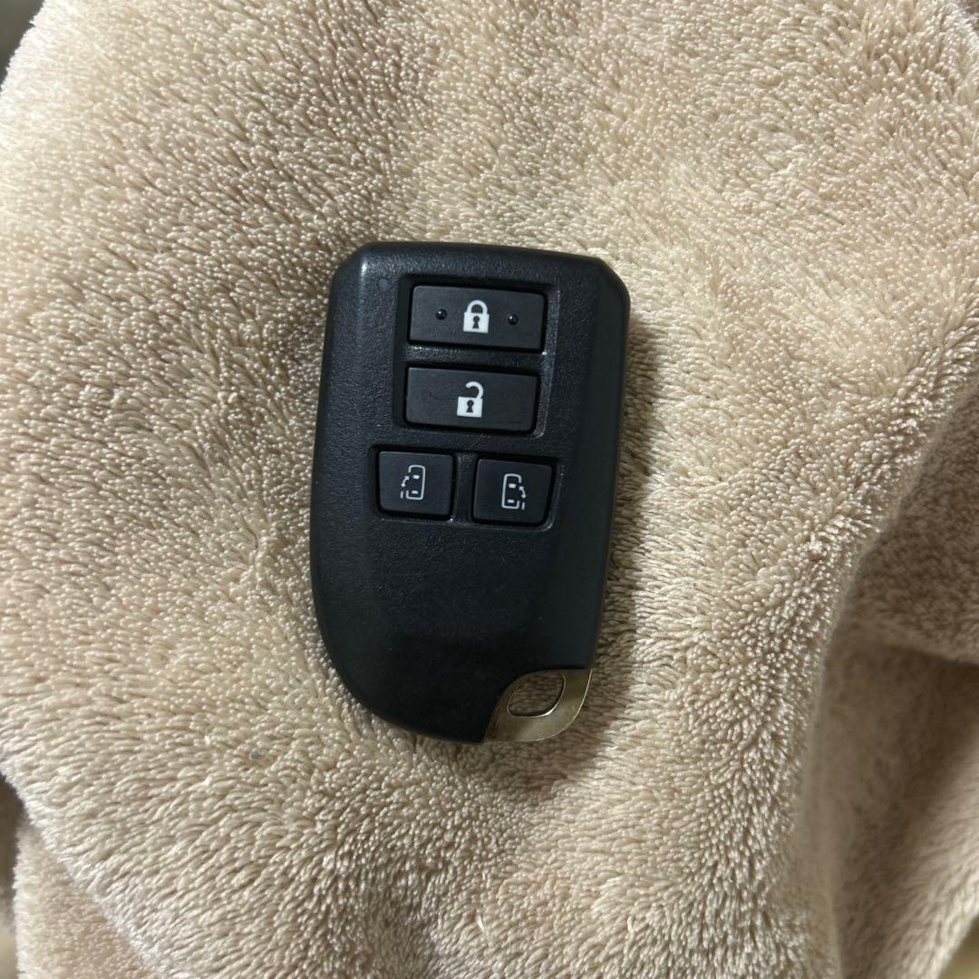 トヨタ　ハイエース　50周年　両側電動スライドドア　スマートキー (145)