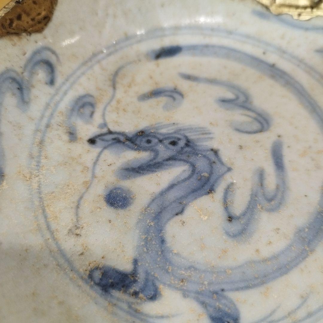 古い発掘品　初期伊万里の龍図　染付皿　直しあり