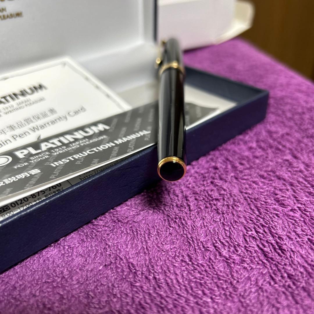 PLATINUM 万年筆 黒色 樹脂製