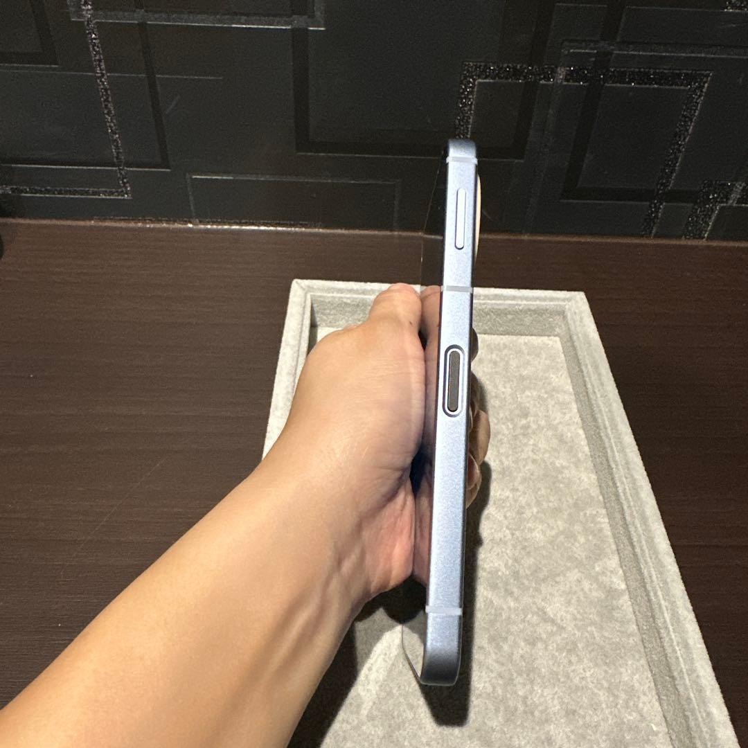 【美品】AQUOS sense9 128GB ブルー