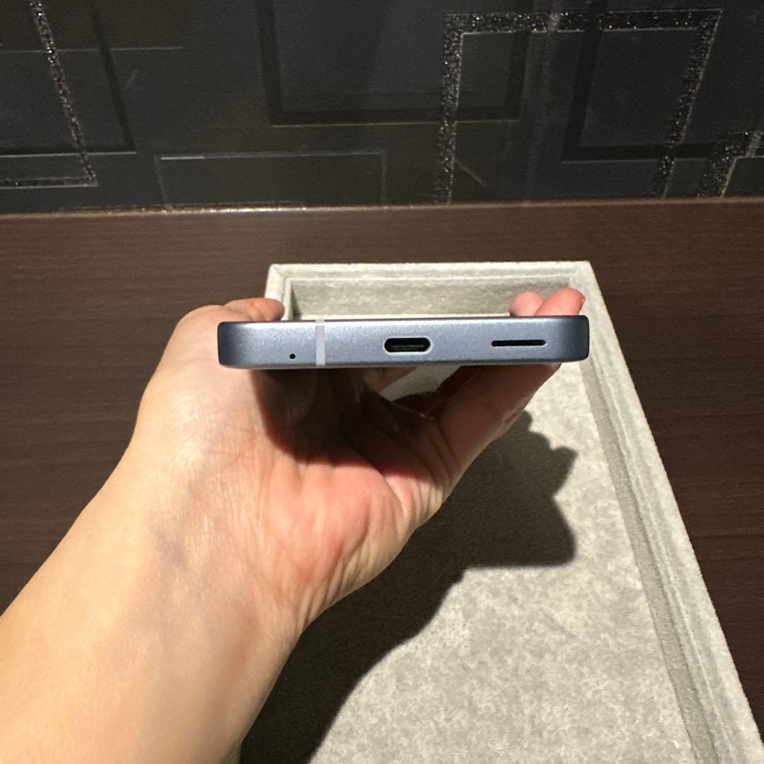 【美品】AQUOS sense9 128GB ブルー