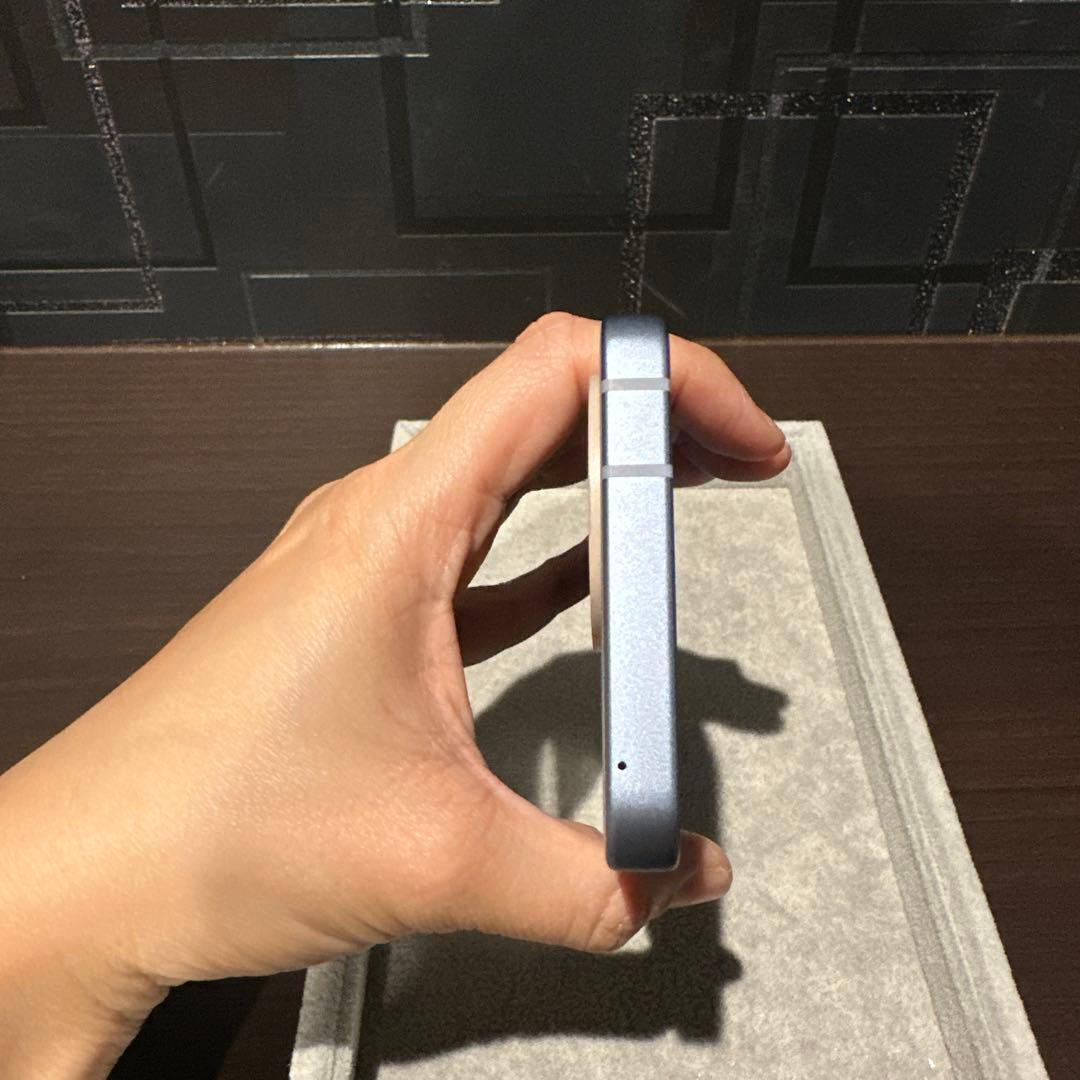 【美品】AQUOS sense9 128GB ブルー