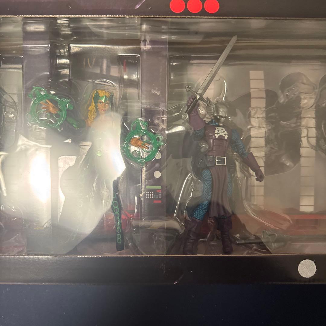 マーベルレジェンド　原宿コミコン限定　 スパイダーマン＆ラフト刑務所　３体のみ