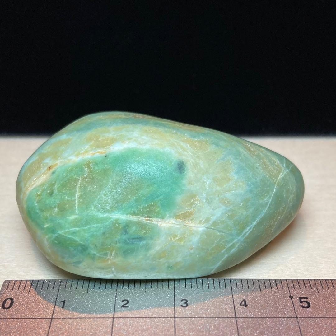 【専用品】 糸魚川翡翠　青梅　翡翠　原石　91.1ｇ