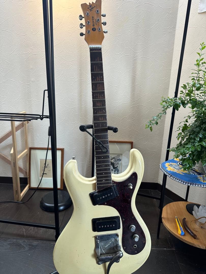 Moralesエレキギター VIBRA MATIC モズライトモデル