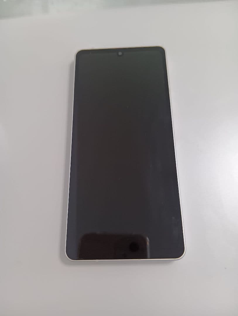 シャープ　アクオスセンス6