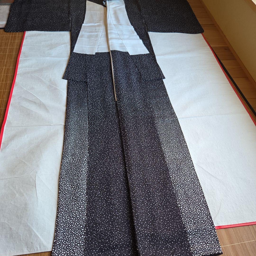 作家物　モノトーンを楽しむ　雪景色のような付下げ