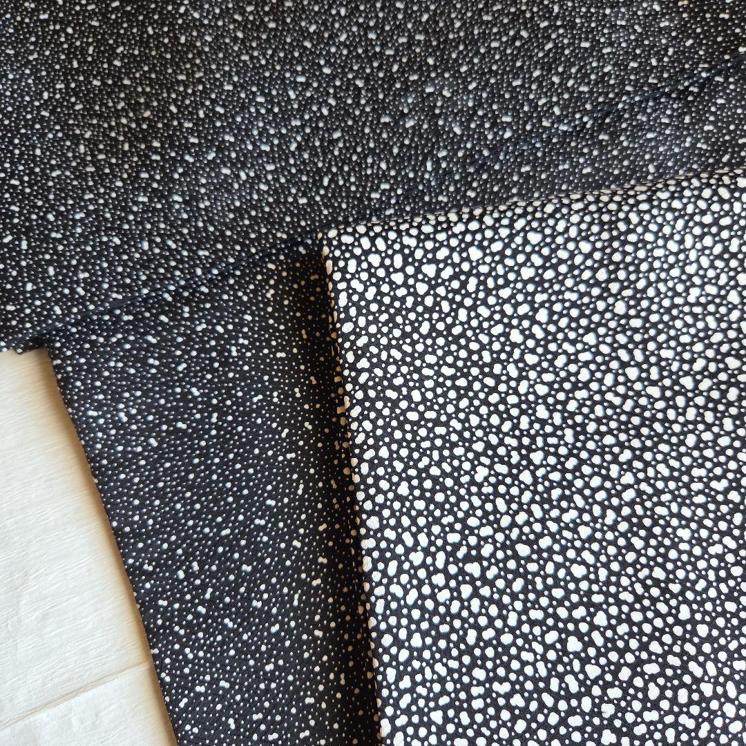 作家物　モノトーンを楽しむ　雪景色のような付下げ