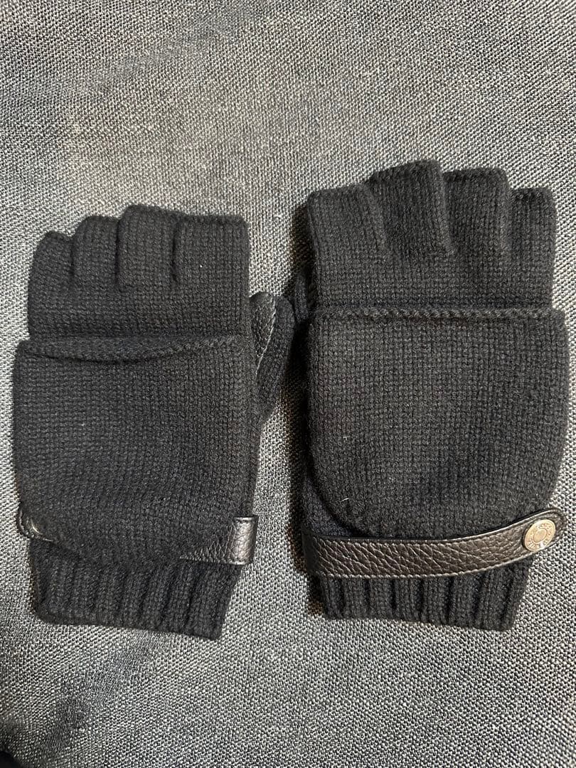 エルメス　手袋　指出せる