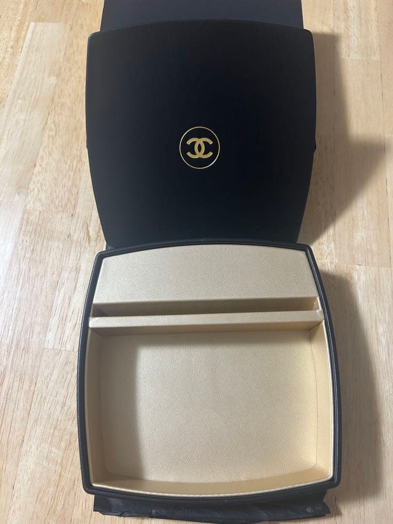 シャネル　SUBLIMAGE レア　ミラー付きジュエリーボックス　メイクボックス