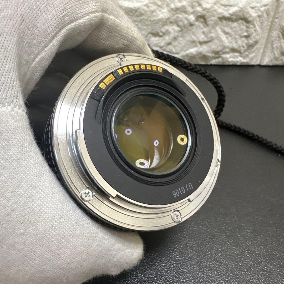 キャノンCanon EF 50mm f/2.5 Compact Macro