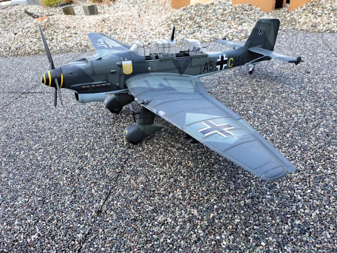 と*べ様 週末値下　1/18 ドイツ空軍　スツーカ Ju 87 D完成品　ジャン