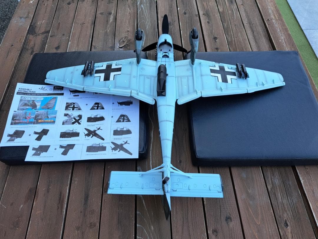 と*べ様 週末値下　1/18 ドイツ空軍　スツーカ Ju 87 D完成品　ジャン