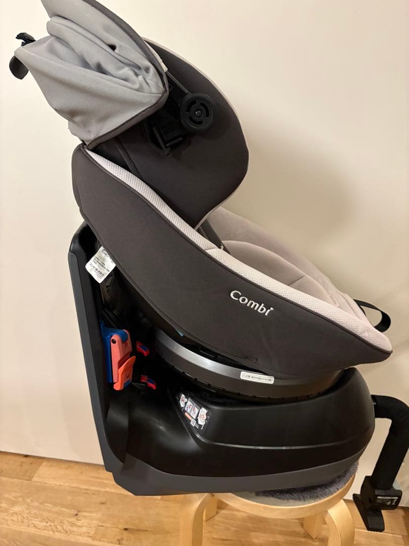 値下❗️Combi コンビ　クルムーヴスマート　チャイルドシート　エッグショック