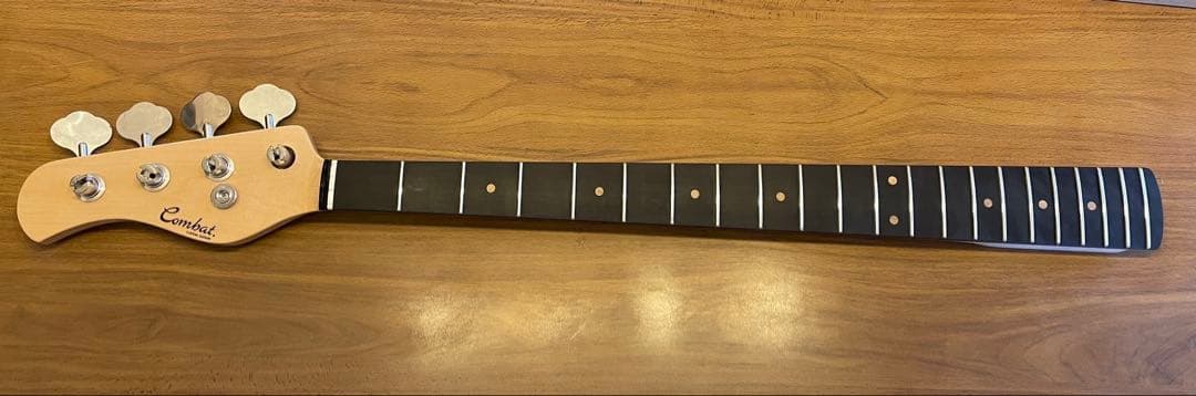 Combat Lefty ネック（メイプル／ローズウッド）左利き用