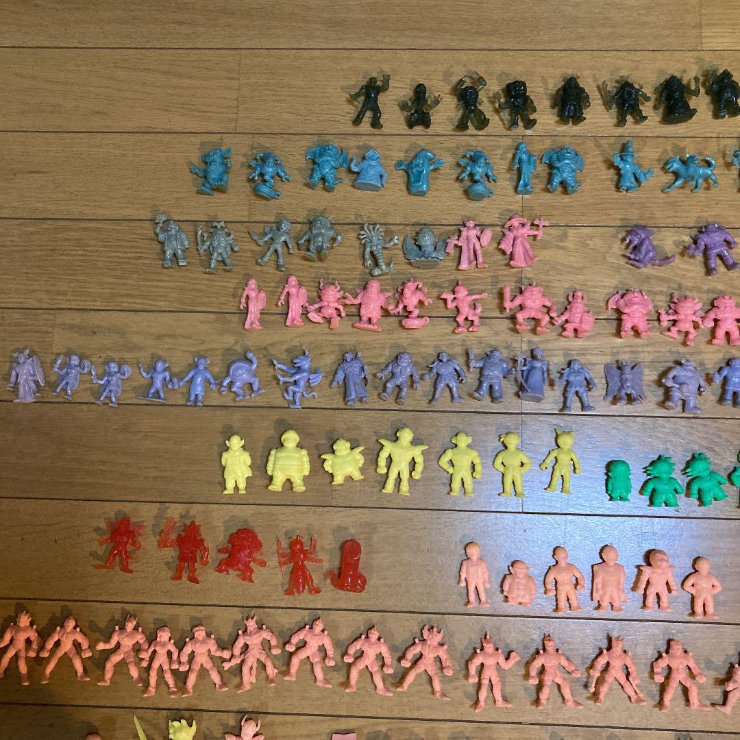 キン消し、キン消し風フィギュア