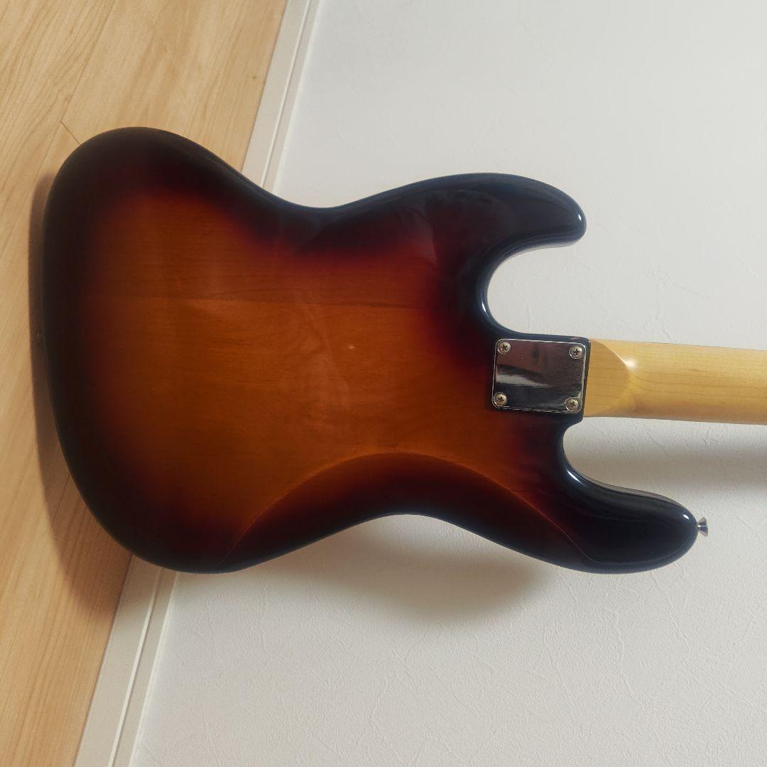 エレキベース サンバースト 4弦