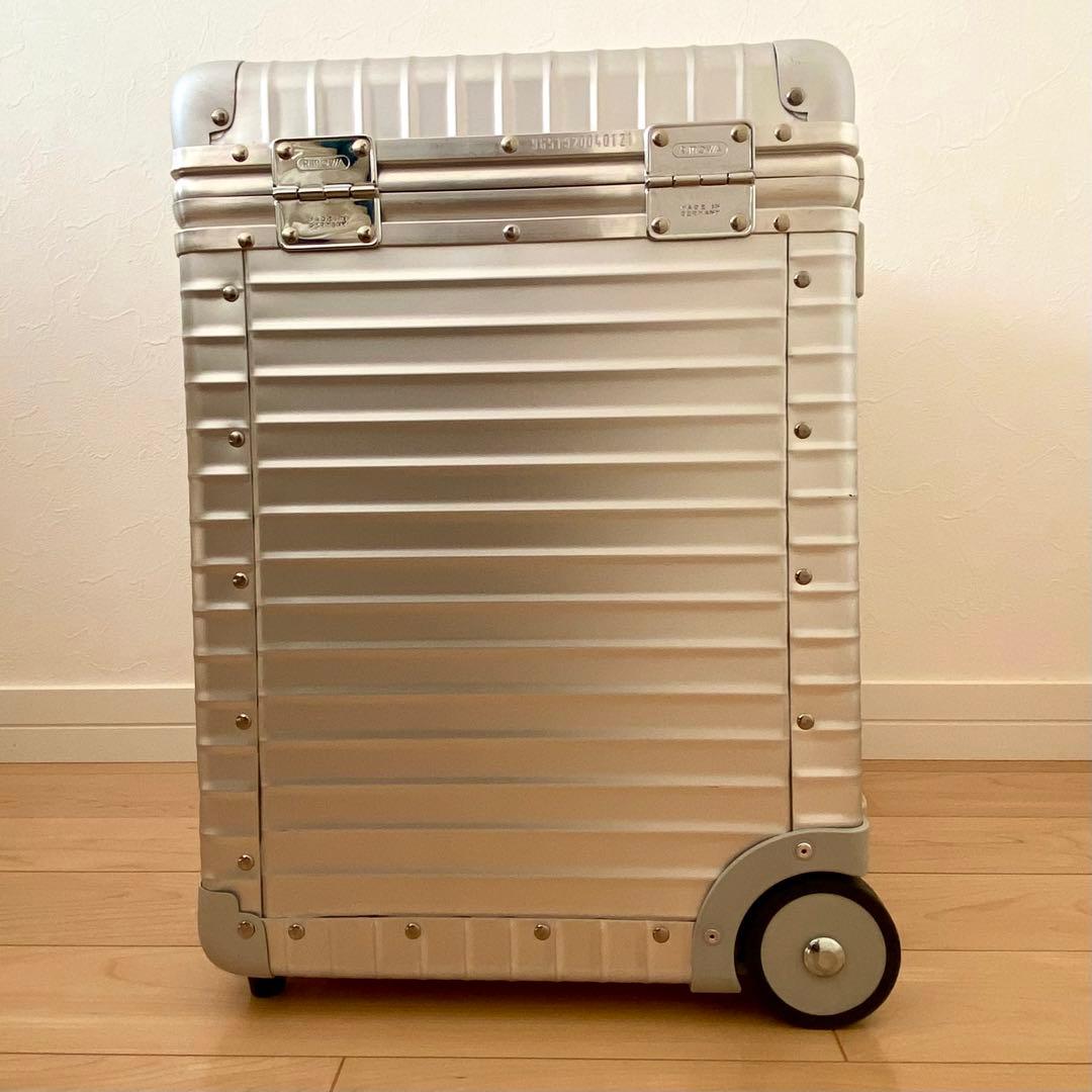 奇跡の【未使用品】 IBM × RIMOWA トパーズ965.19