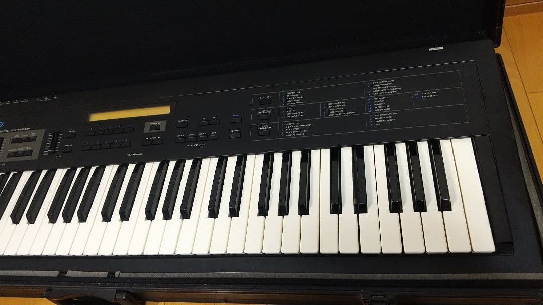 【純正ハードケース付き】希少 KORG DS-8 シンセサイザー