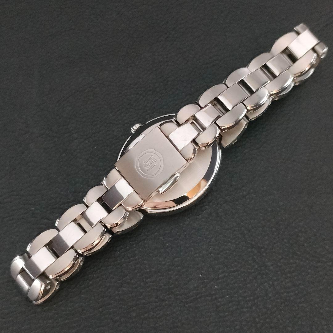 美品　CITIZEN　シチズン　エクシード　ホワイト　シルバー　ソーラー　腕時計