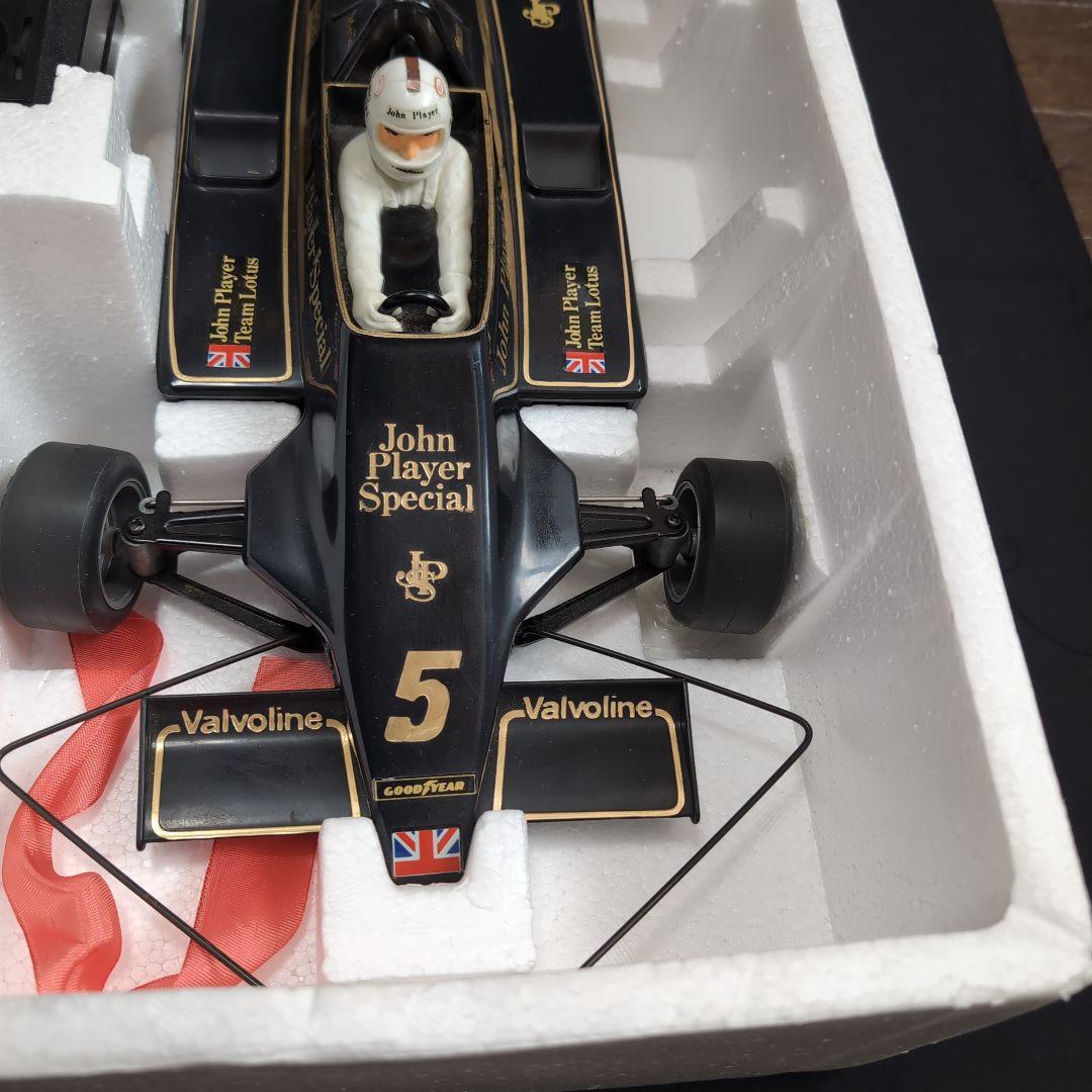 バンダイ　JPS Mark IV Lotus 79 1/10スケールラジコンカー