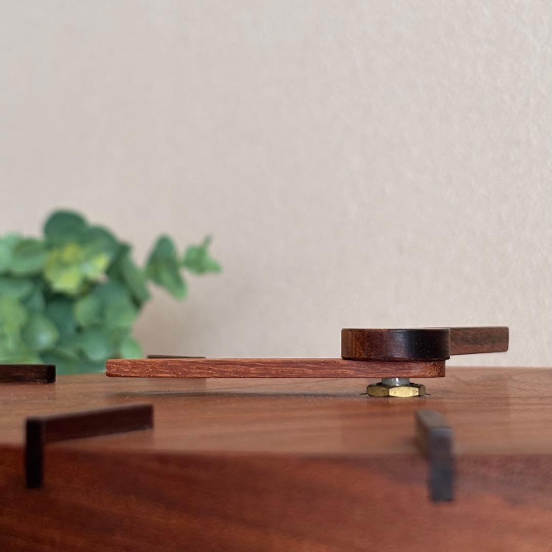 ボー・デコール 木の掛け時計 クルミ 無垢 ウォールクロック 北欧