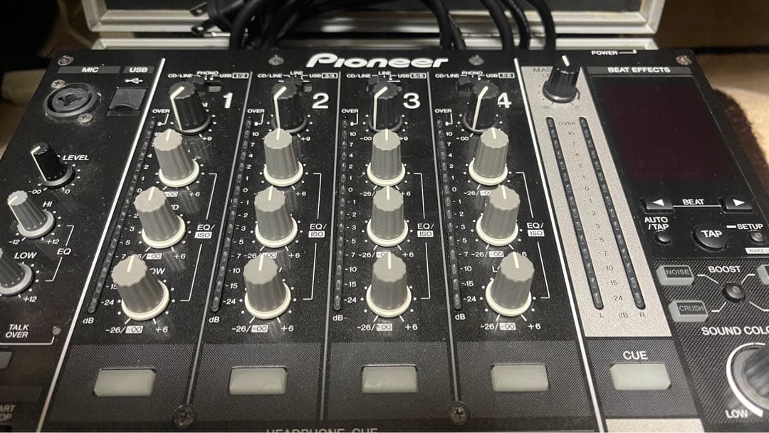 早い者勝ち　Pioneer DJミキサー DJM-750 ハードケース付