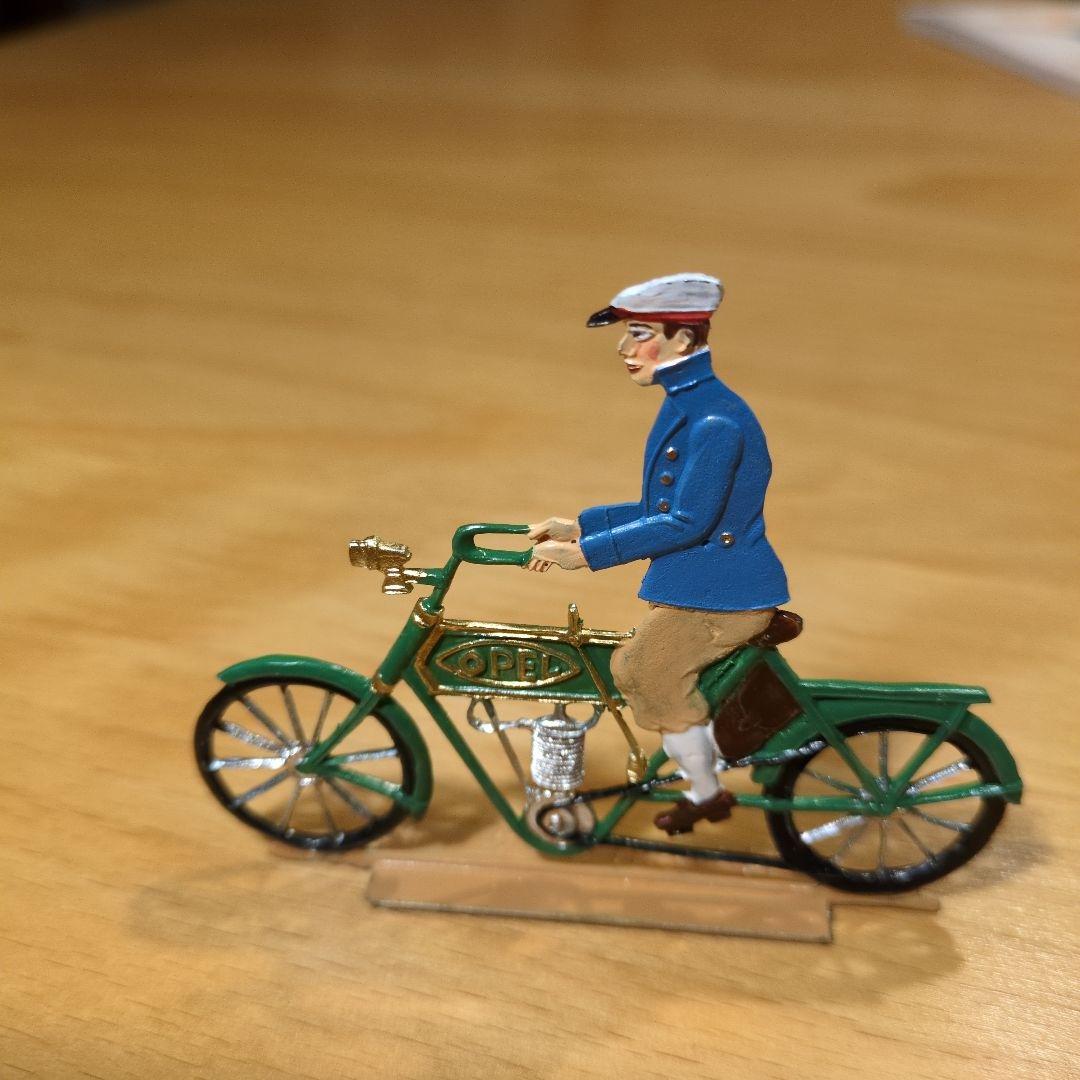 エルツ　バベットシュバイツァー社　錫の置物（オペルバイク1905年）
