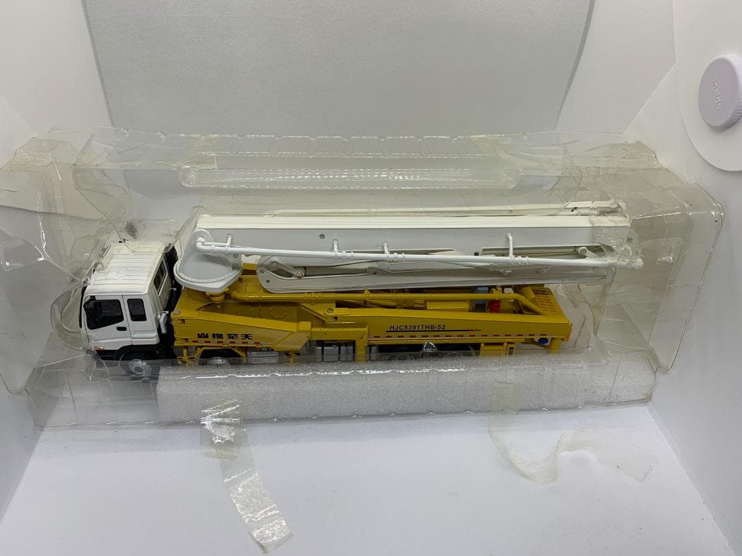 605-002 建機 1/38 いすゞ SHANTUI コンクリートポンプ車