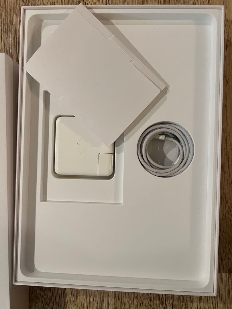 Apple MacBook Pro 13 スペースグレー