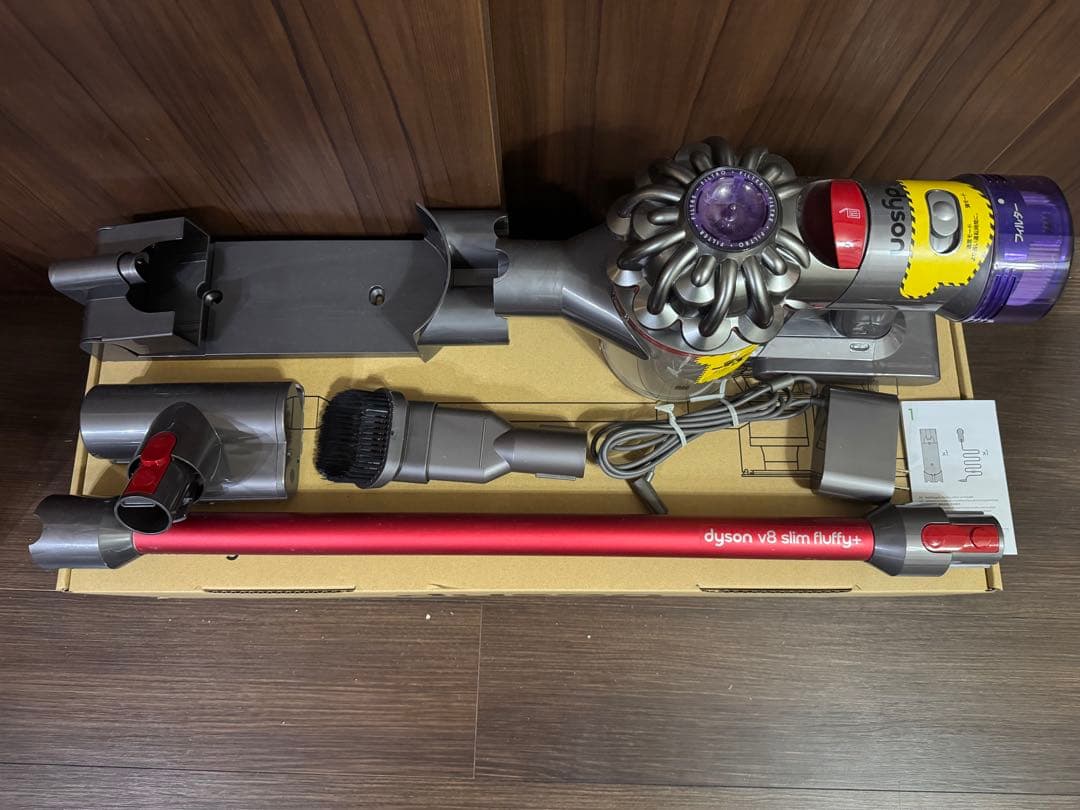 Dyson V8 Slim スティッククリーナー 本体