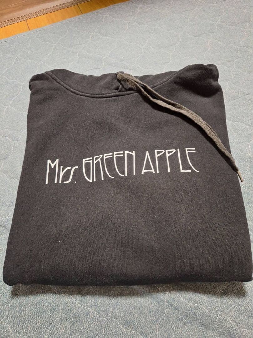 Mrs. GREEN APPLE EDEN to BABEL フーディ　XL