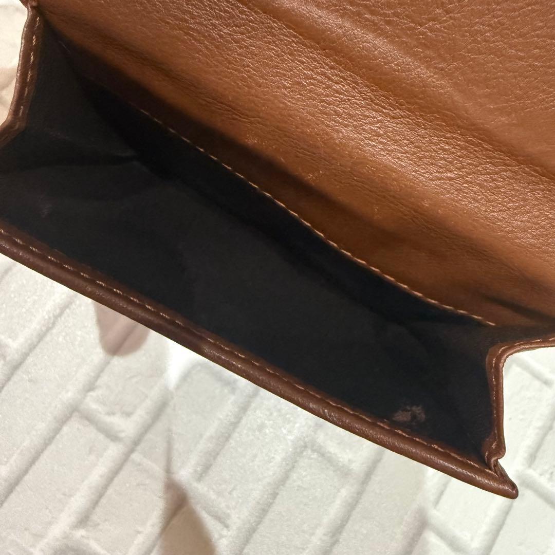 【GUCCI】GGマーク・キャンバス生地二つ折り財布