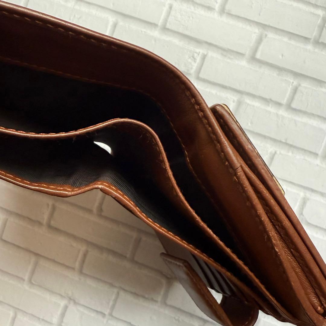 【GUCCI】GGマーク・キャンバス生地二つ折り財布