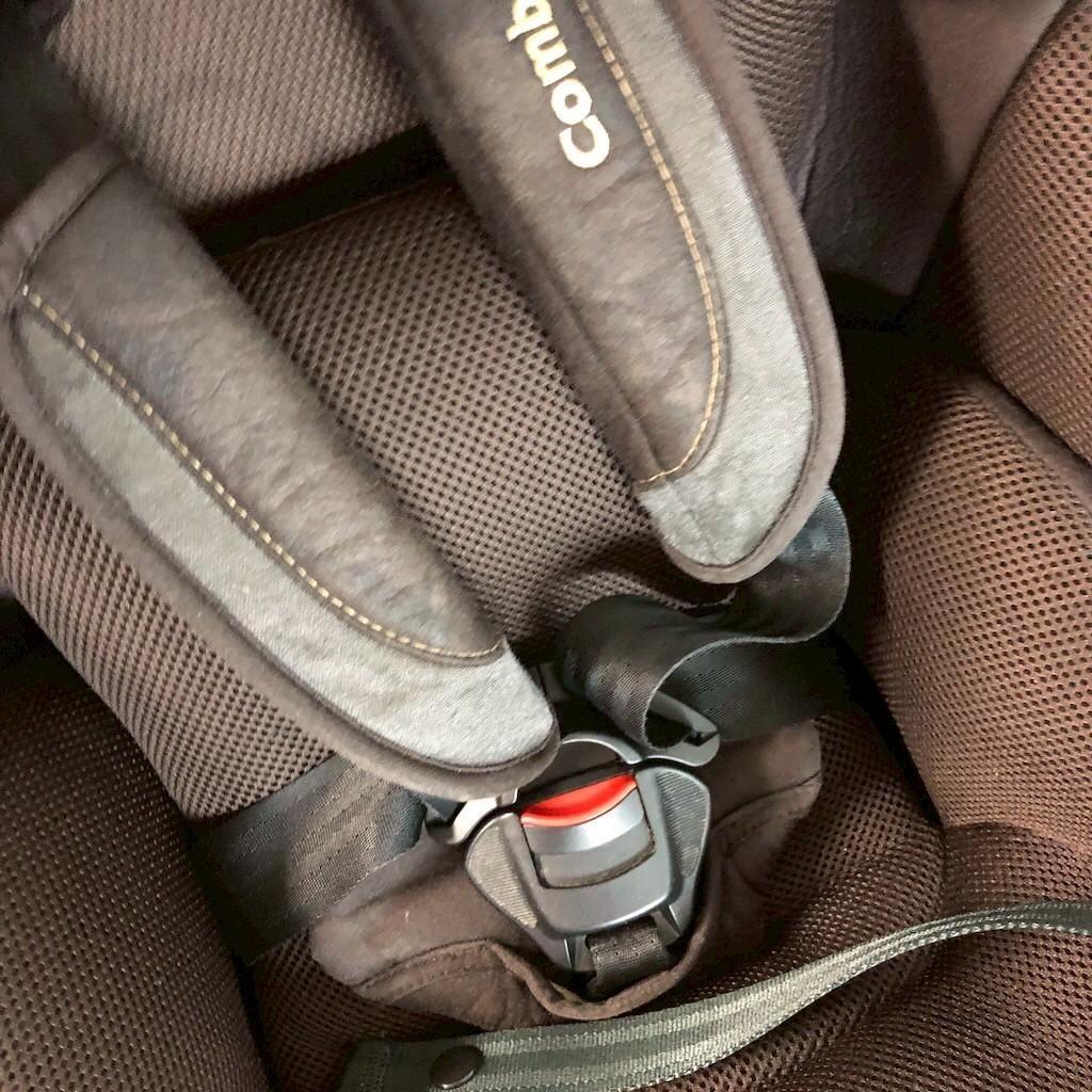 Combi コンビ チャイルドシート CC-UID ISOFIX対応 ブラウン