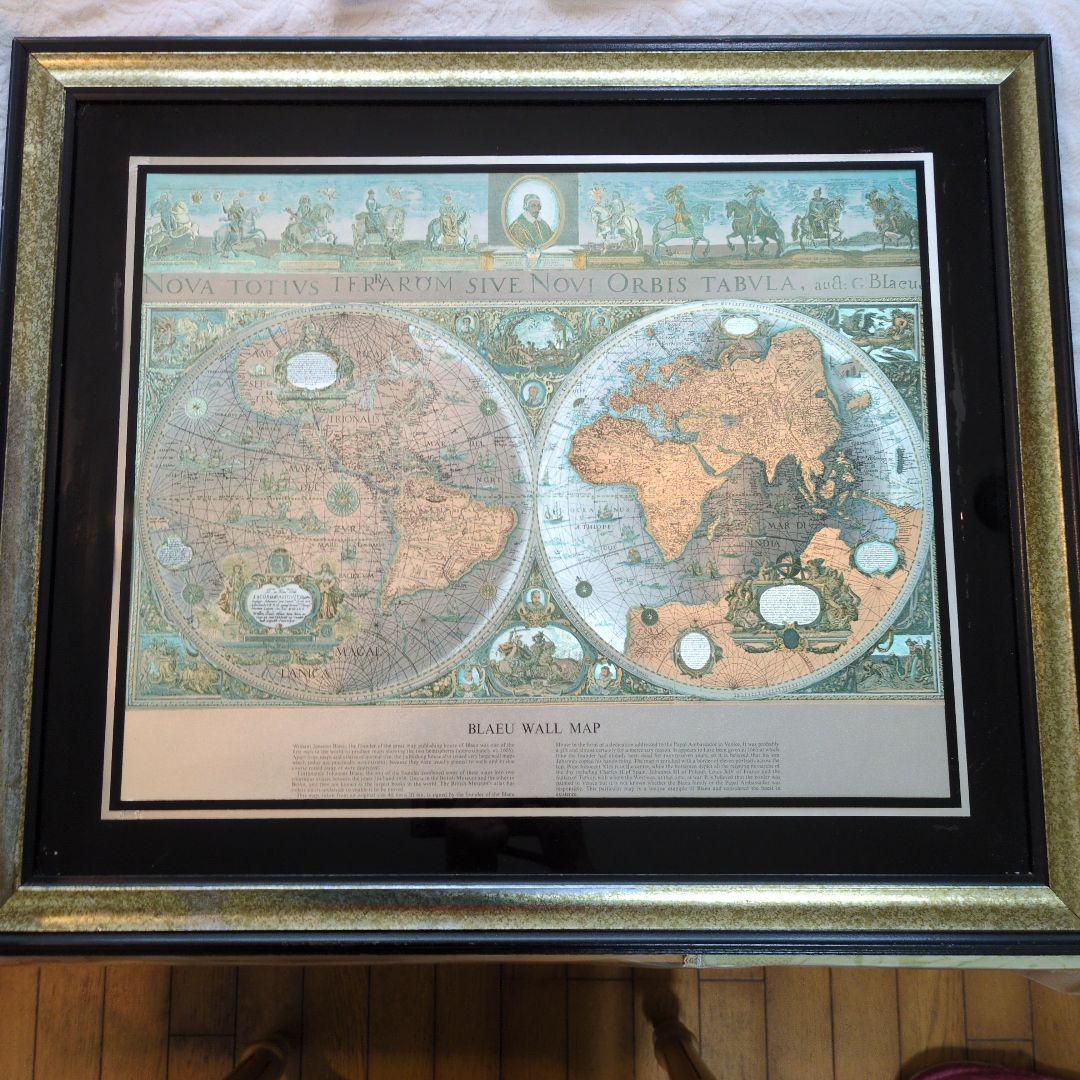 再値下げ26555円 アンティーク風世界地図 二つの球体地図、人気の金＆黒の額縁