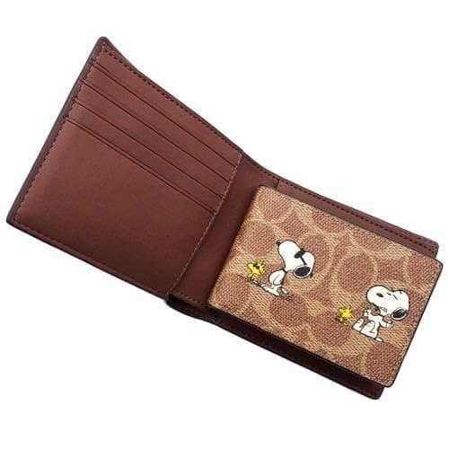 コーチとPEANUTSがコラボした新作限定モデル！IDケース付き/二つ折り財布
