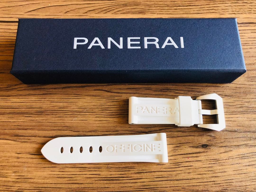 【最終価格】美品 パネライ純正ラバーベルトホワイトXS ラグ幅22mm おまけ付