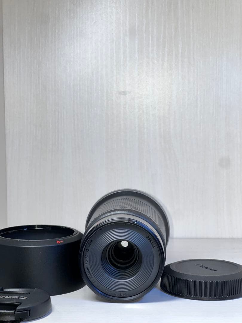 Canon rf-s 55-210mm ズームレンズ 黒 レンズフード付き