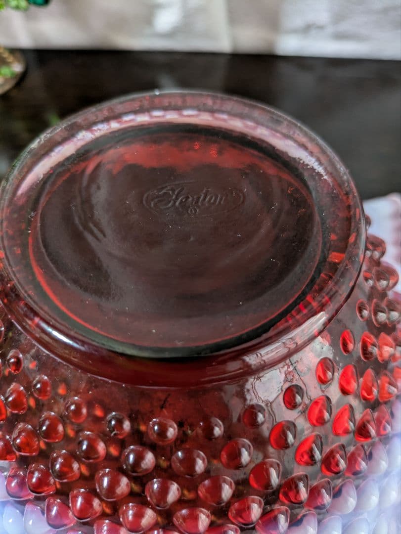 フェントン　クランベリーホブネイルオパルセント　フリルエッジ　ラージガラスボウル