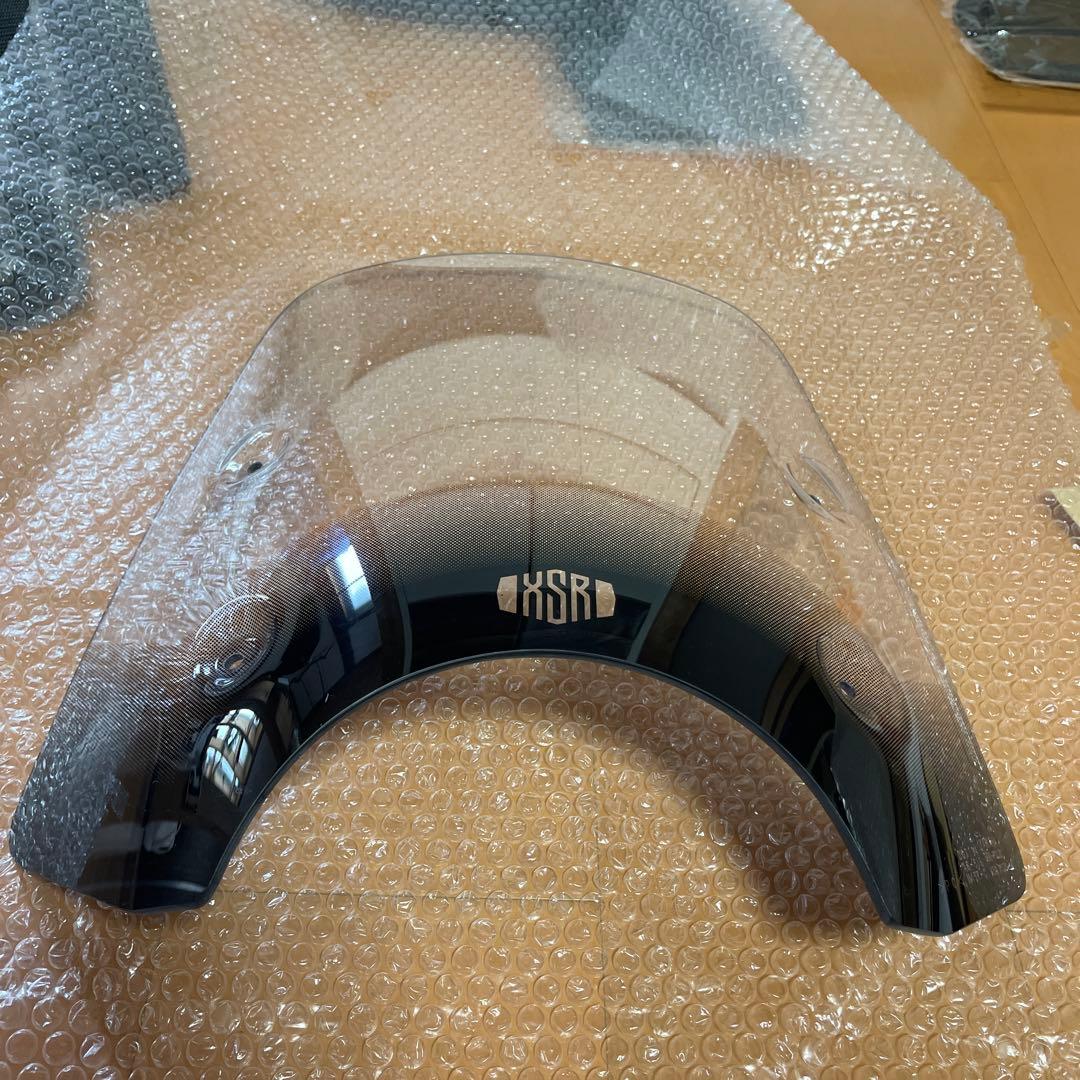 ヤマハ XSR900 純正スクリーン