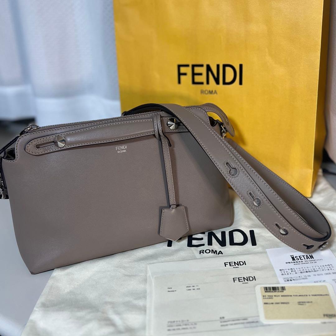 FENDI バイザウェイ ミディアム